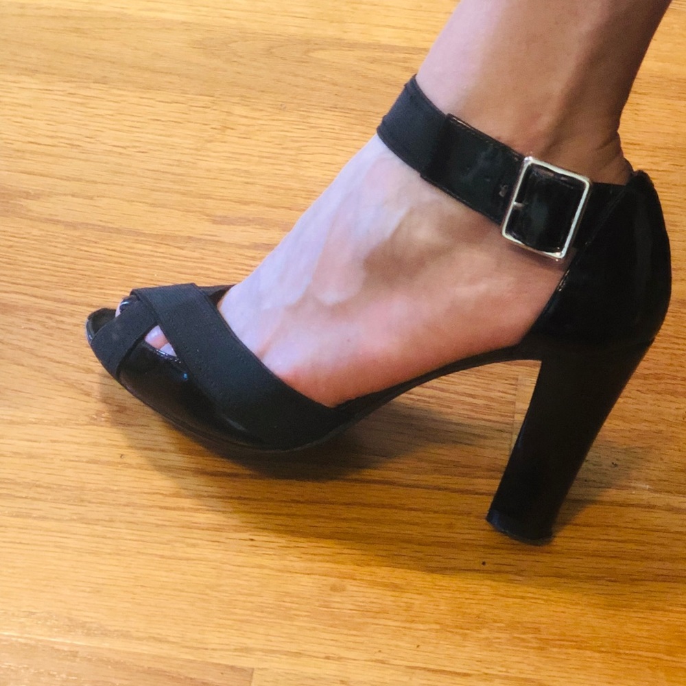 Bandolino sandals